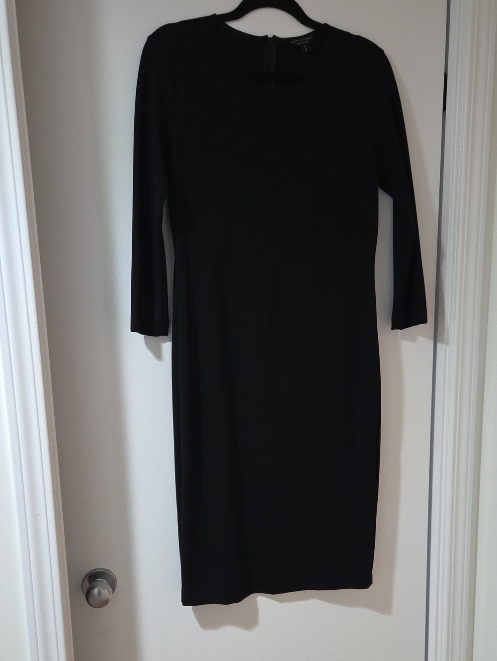 Elegant Black Midi Sheath Dress with Long Sleeves